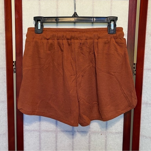 Cute shorts - NWOT - Size Small - Picture 3 of 4